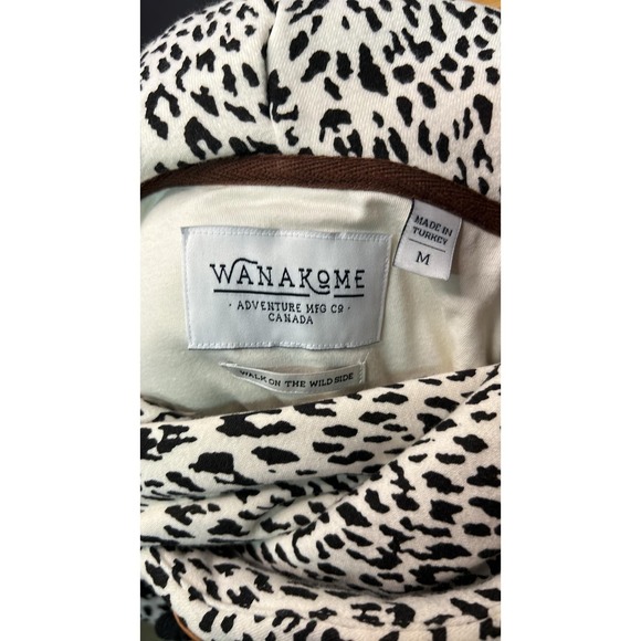 Wanakome Canada Hoodie Womens Size M Leopard Print White Black Cowl Neck Logo - Picture 6 of 6